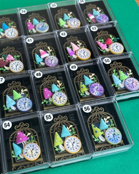 画像7: ●不思議なきのこブローチ● なかたにもとこ作 (7)